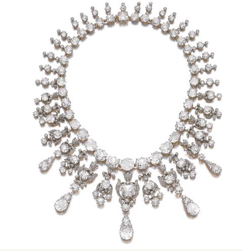 Un hallucinant collier de diamants, 1900.